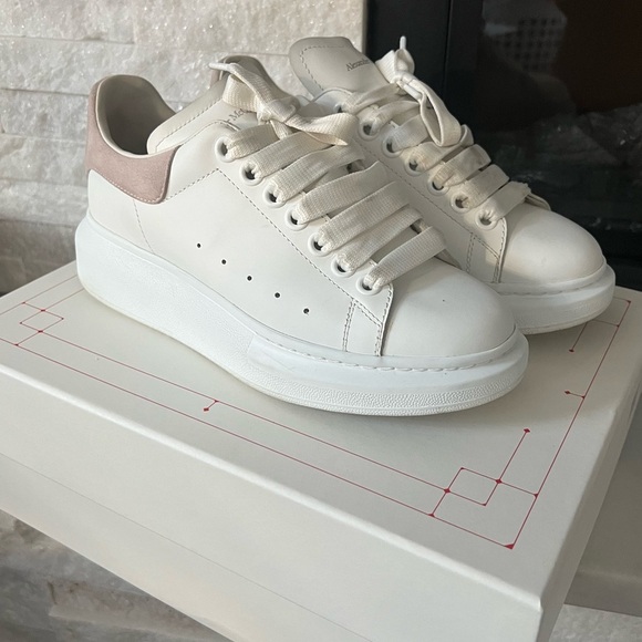 Alexander McQueen Shoes - Alexander McQueen sneakers size 37